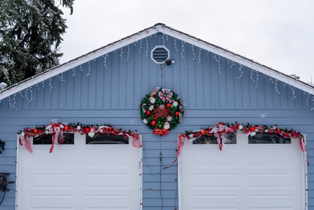 garage door decoration