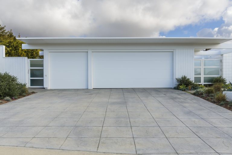 Mid-Century Modern Garage Doors